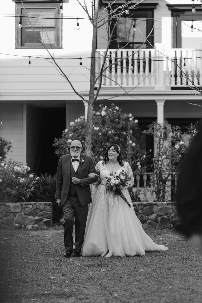 Wedding ceremony at MacArthur Place Hotel in Sonoma California